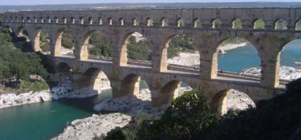 Le Pont du Gard & Nîmes en liberté
