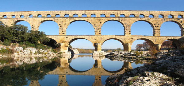Pont du Gard & Nîmes Tardif élections 